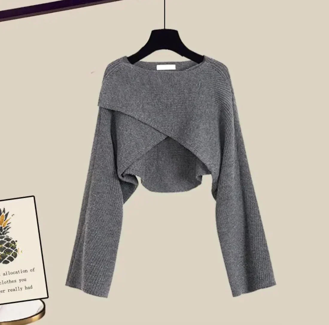 Pohodlná třídílná souprava z měkkého materiálu – detail střihu