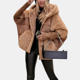 Prošívaná bunda s kapucí a patchworkem – detail produktu