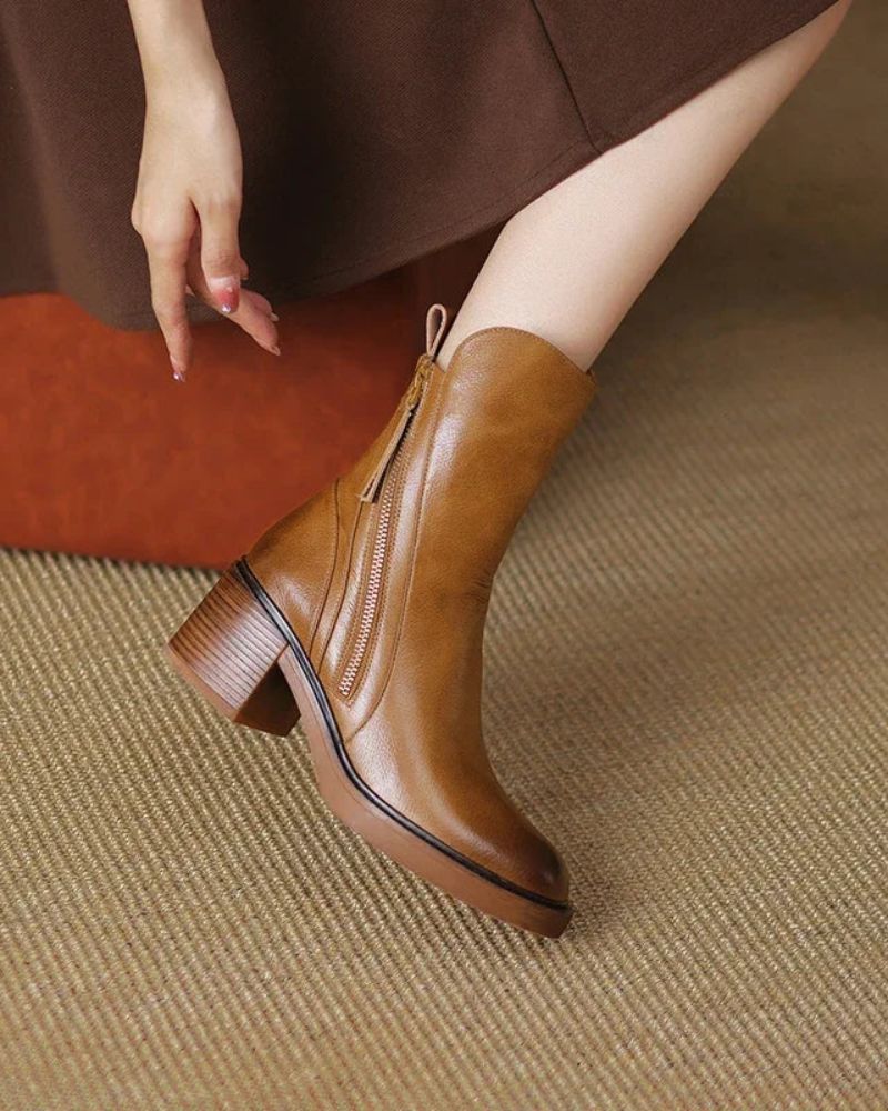 Elegantní boty z ekologické kůže s pohodlným podpatkem – detail produktu