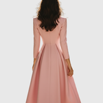 Midi šaty typu sako s plisovanou sukní – detail provedení