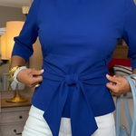 Elegantní top s mašlí v pase – další pohled
