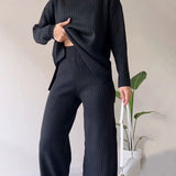 Elegantní a univerzální dvoudílný set – další pohled