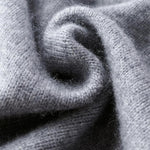Pulovr s krátkým zipem – detail provedení