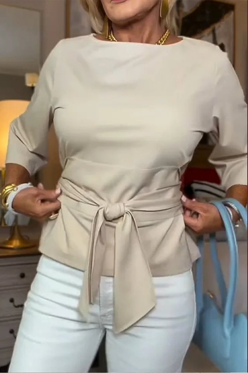 Elegantní top s mašlí v pase – další pohled