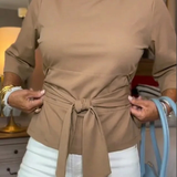 Elegantní top s mašlí v pase