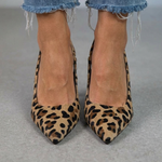 Slingback boty s leopardím potiskem – detail provedení