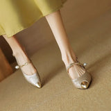 Elegantní stiletto boty pro každodenní nošení – detail střihu