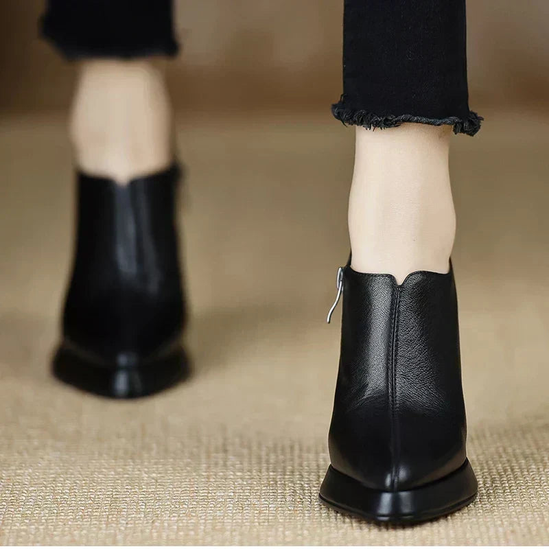 Stylové stiletto boty – pohled na model