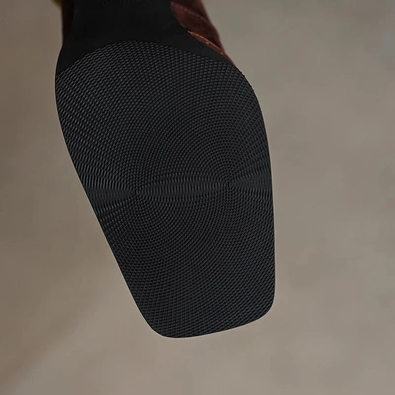 Klasické stiletto boty – další pohled