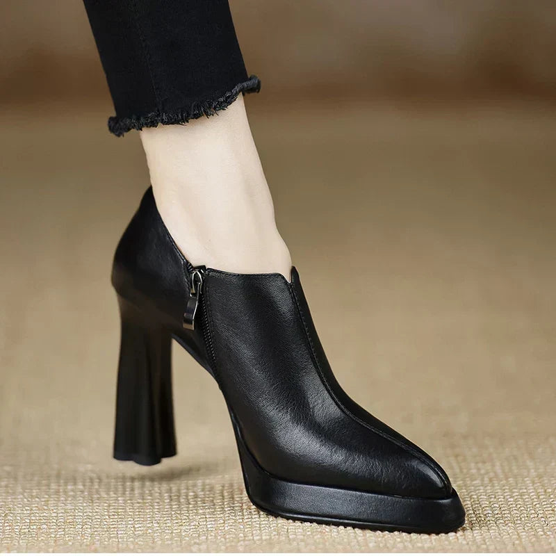 Stylové stiletto boty – detail provedení