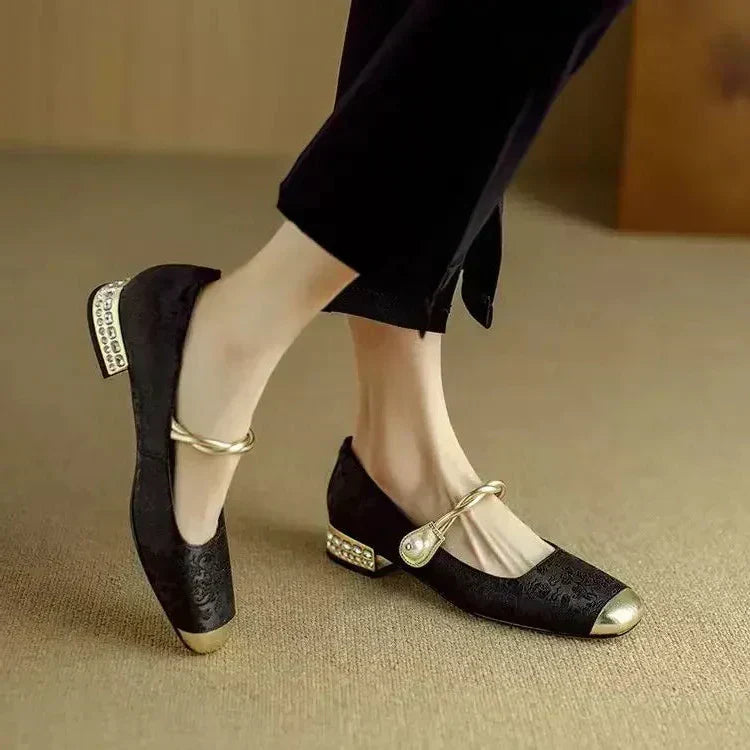 Klasické lodičky s elegantním vzhledem – pohled na model