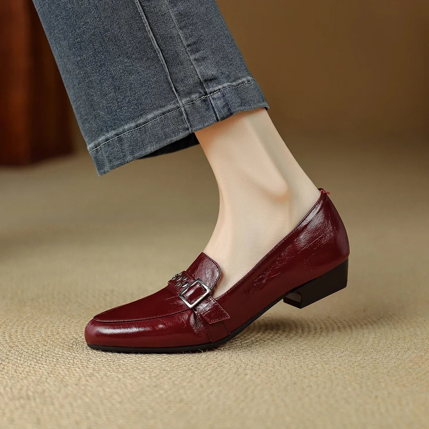 Elegantní mokasíny s páskem – detail produktu