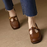 T-strap boty ve vintage stylu – další pohled
