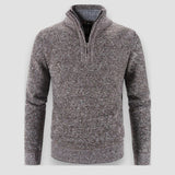 Pulovr s polo zipem – detail střihu