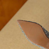 Lesklé stiletto boty – detail produktu