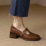 T-strap boty ve vintage stylu – detail produktu