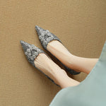 Lesklé stiletto boty – pohled na model