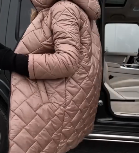 Nadýchaný Kabát s Kapucí – detail produktu